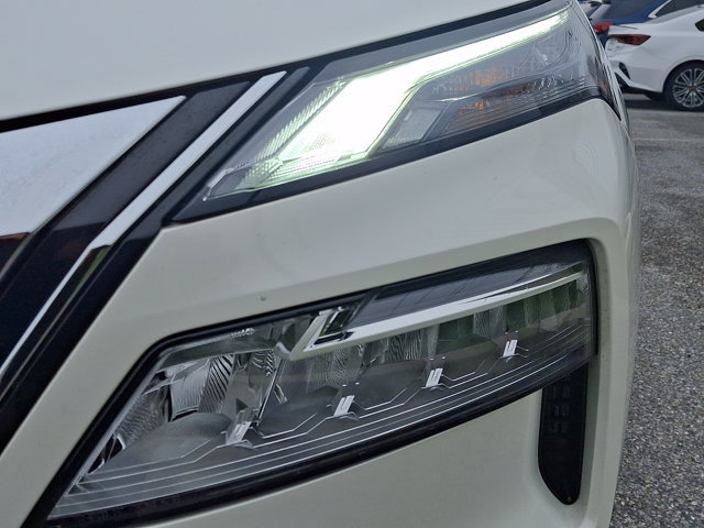 Certified 2022 Nissan Rogue SV AWD/4WD image 10