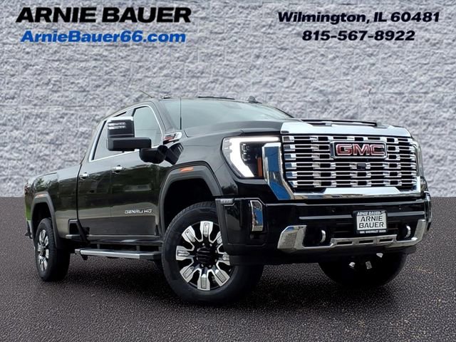 Used 2024 GMC Sierra 3500 Denali w/ Denali Reserve Package AWD/4WD image 1