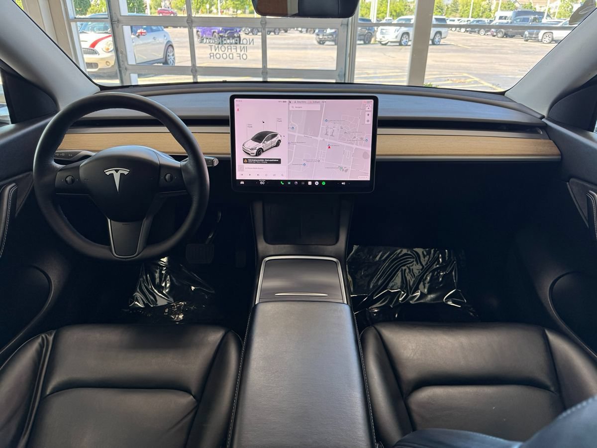 Used 2021 Tesla Model Y Long Range AWD/4WD image 19