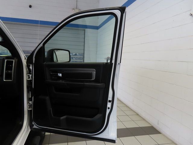 Used 2023 RAM 1500 Classic Warlock image 25