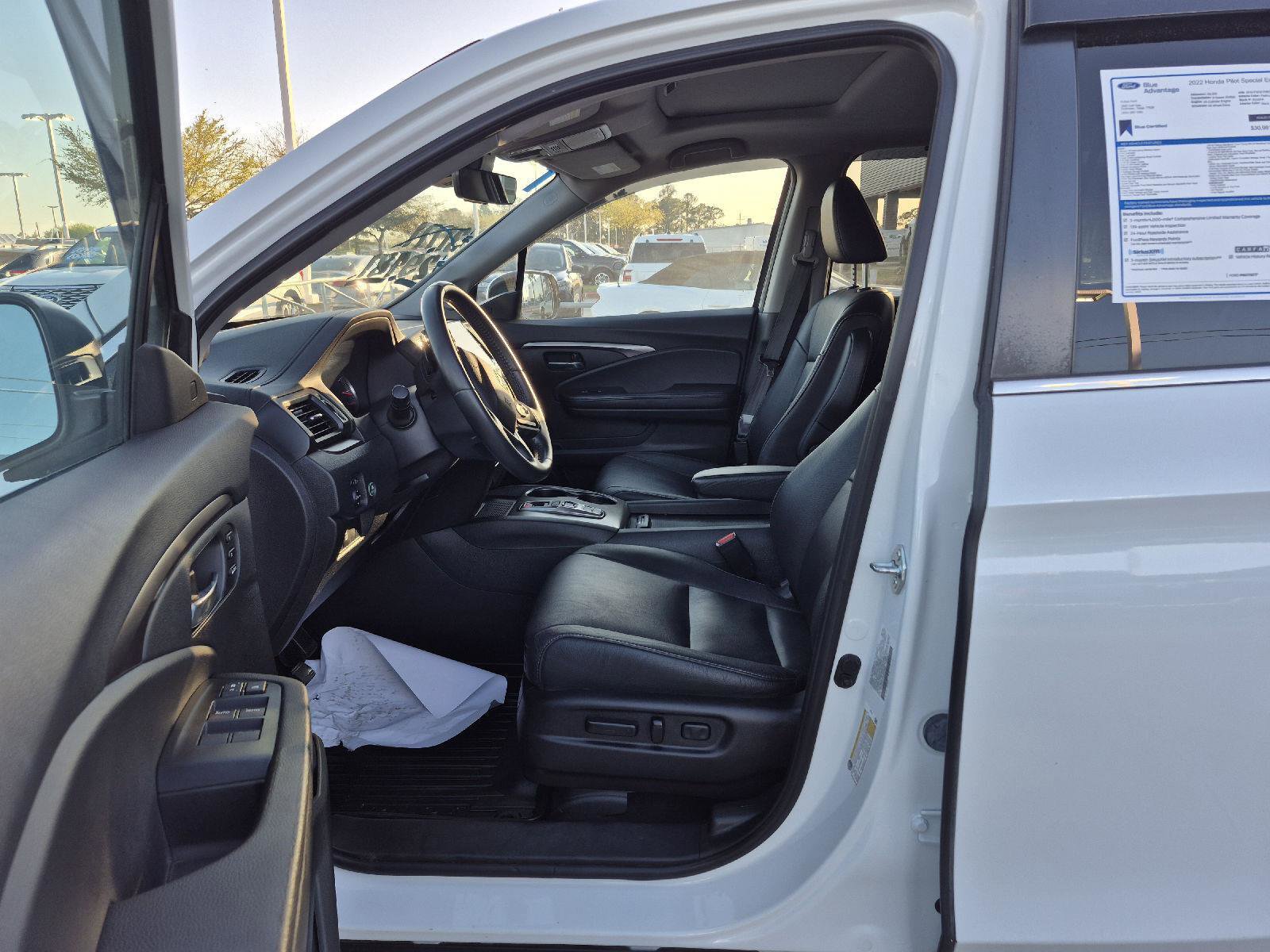 Used 2022 Honda Pilot Special Edition image 3