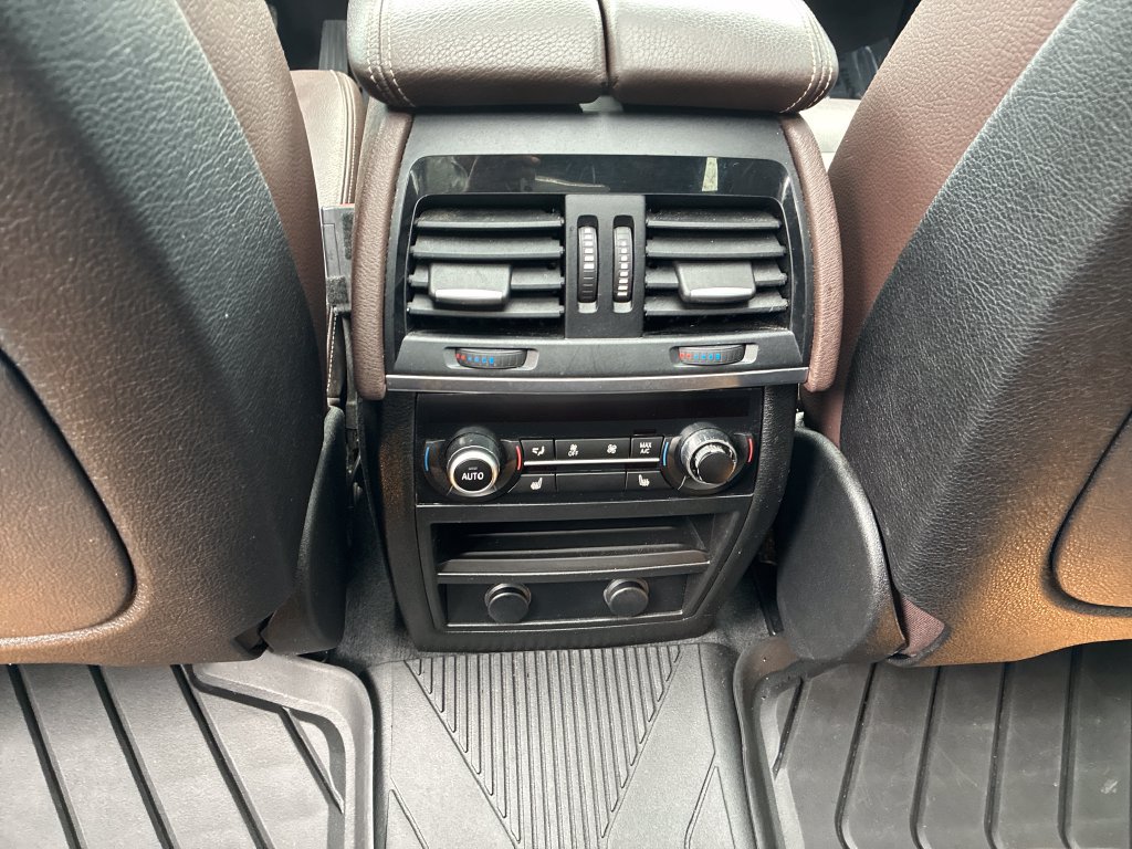 Used 2018 BMW X5 xDrive40e AWD/4WD image 22