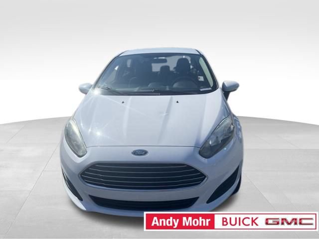 Used 2015 Ford Fiesta SE w/ Comfort Package FWD image 3
