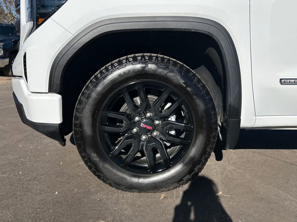 Used 2025 GMC Sierra 1500 Elevation image 9