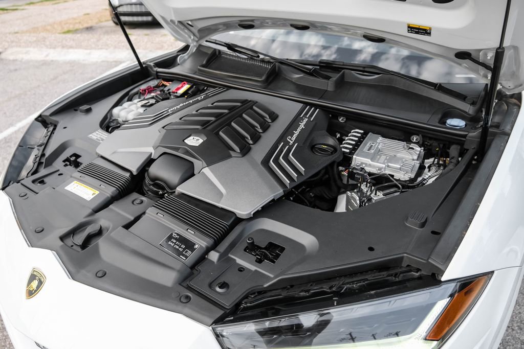 Used 2022 Lamborghini Urus image 59