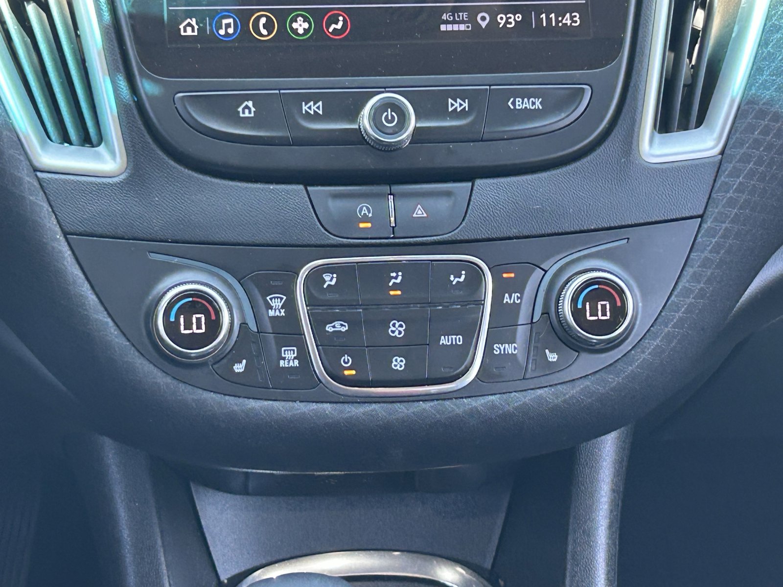 Certified 2022 Chevrolet Malibu LT FWD image 19