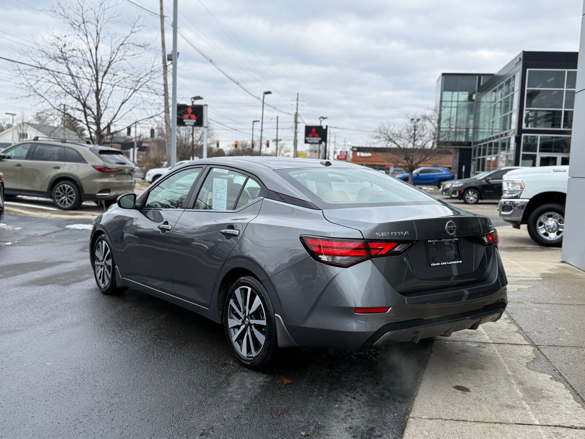 Used 2020 Nissan Sentra SV w/ SV Premium Package image 3
