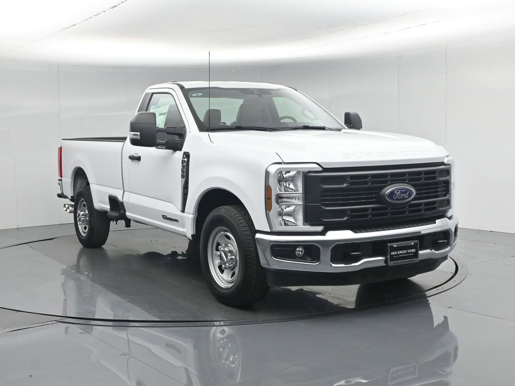 New 2025 Ford F350 XL w/ XL Chrome Package