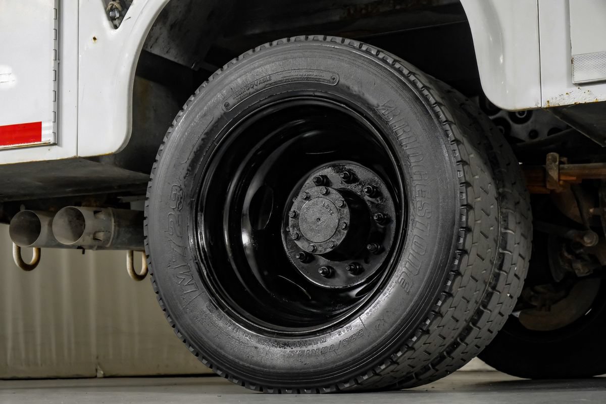 Used 2012 Ford F550 Luxury w/ Payload Upgrade Pkg RWD image 43