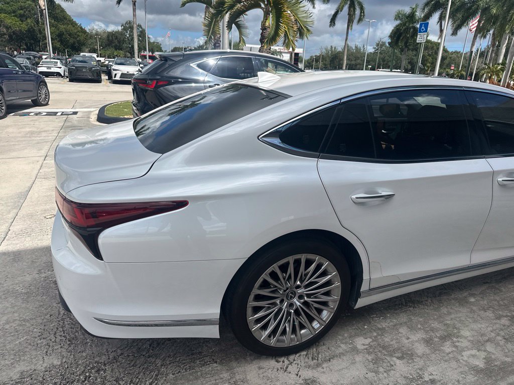 Used 2024 Lexus LS 500 RWD image 13