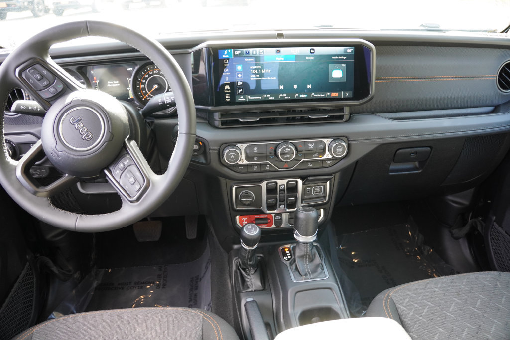 Certified 2026 Jeep Gladiator Mojave AWD/4WD image 18