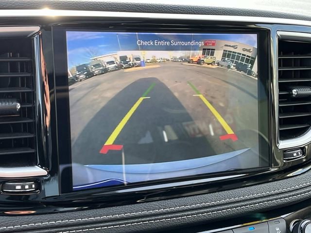Used 2024 Chrysler Pacifica Limited image 38
