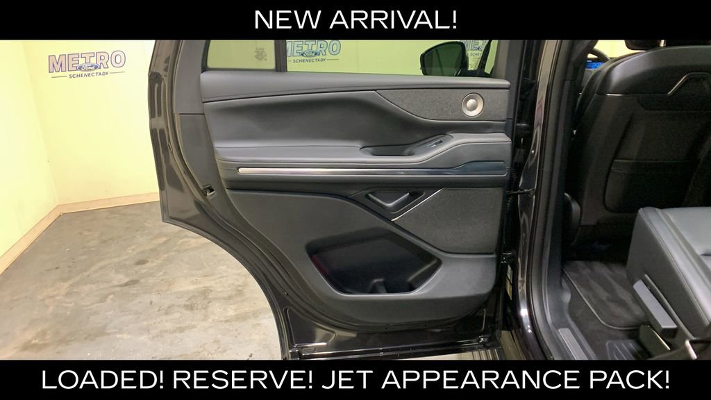 Used 2025 Lincoln Navigator Reserve w/ Jet Appearance Package AWD/4WD image 25