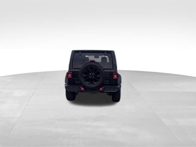 Used 2025 Jeep Wrangler Unlimited Sahara w/ Safety Group image 7
