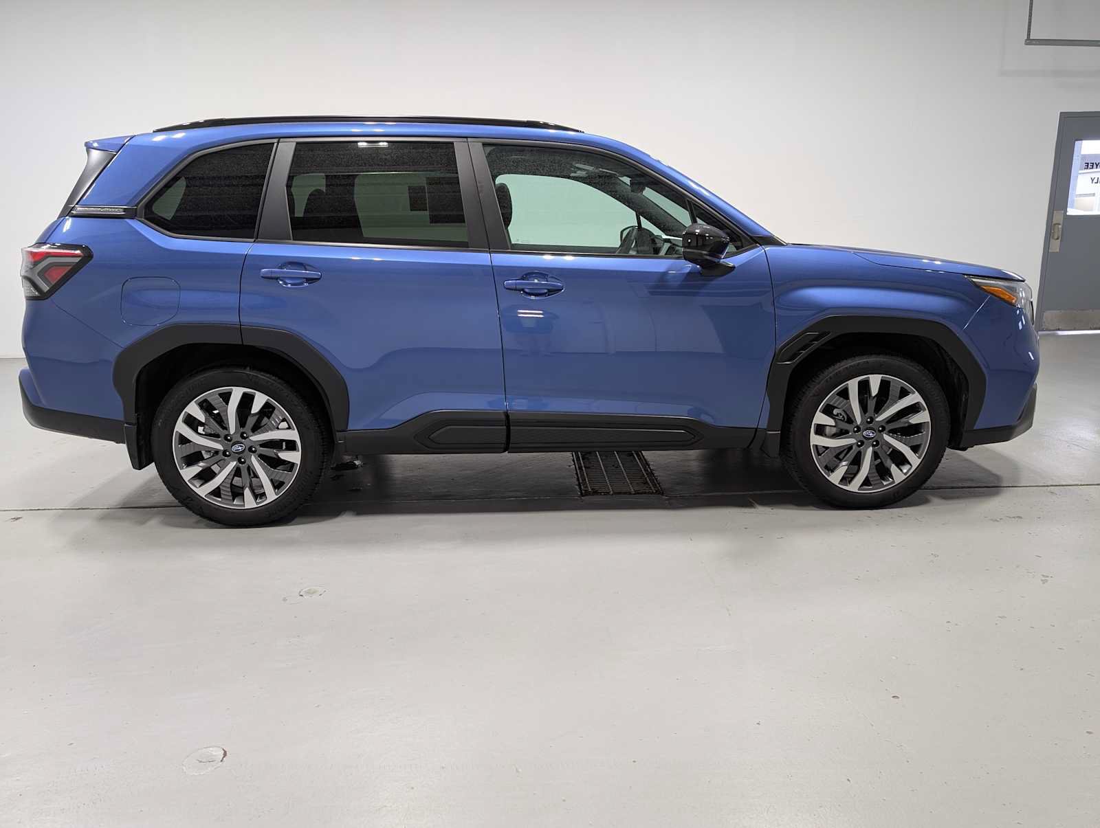 Used 2026 Subaru Forester Touring AWD/4WD image 7