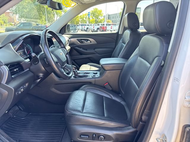 Used 2021 Chevrolet Traverse Premier w/ Redline Edition AWD/4WD image 9