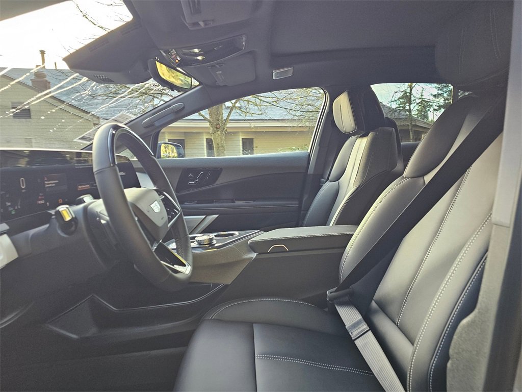 New 2026 Cadillac Optiq Sport 1 image 21