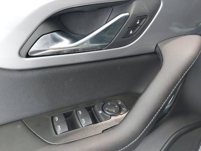 New 2026 Chevrolet Blazer LT w/ Convenience Package FWD image 25