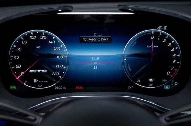 New 2026 Mercedes-Benz SL 63 AMG S e Performance 4MATIC image 20