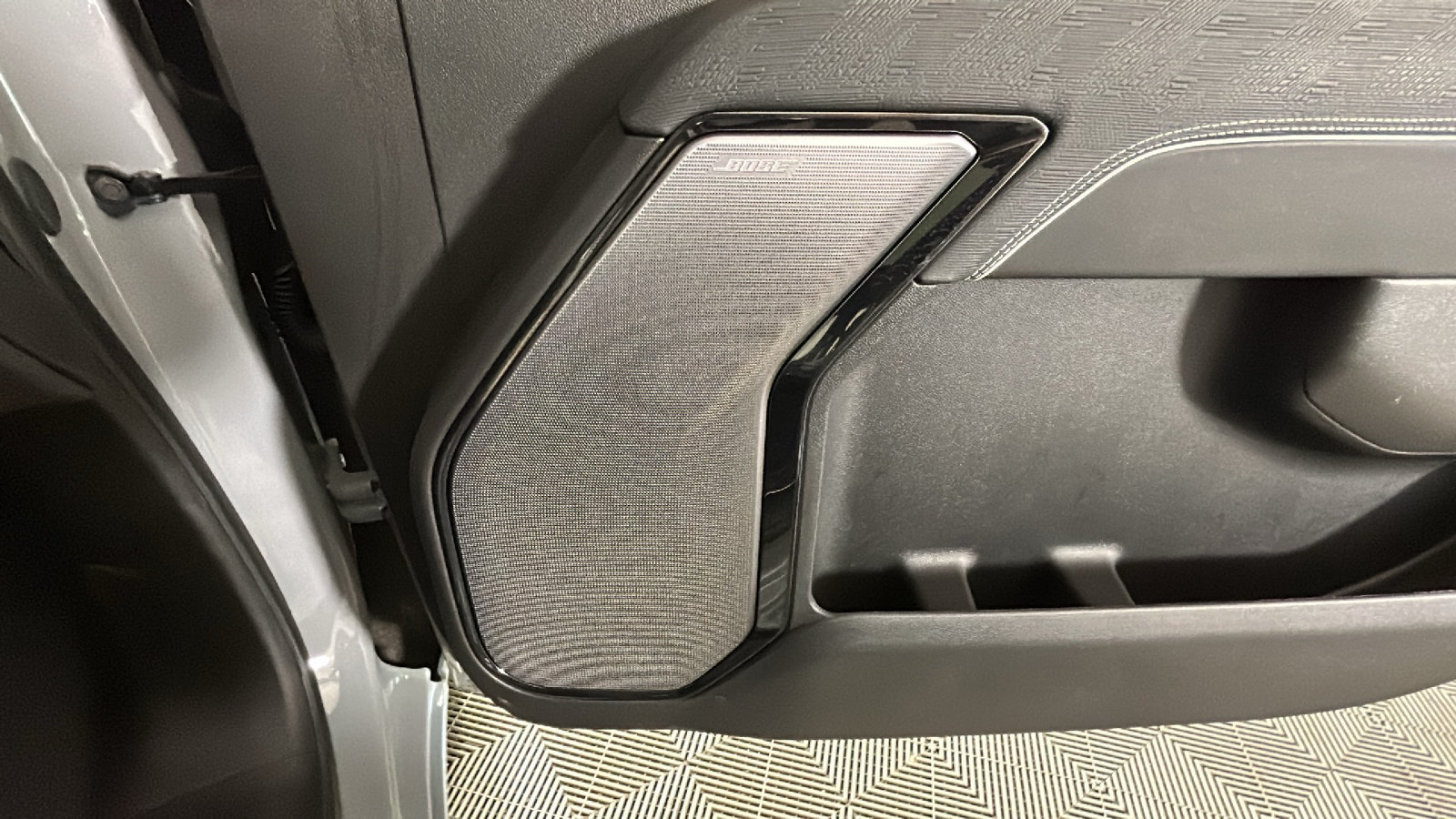 Used 2025 GMC Sierra 1500 AT4X AWD/4WD image 36