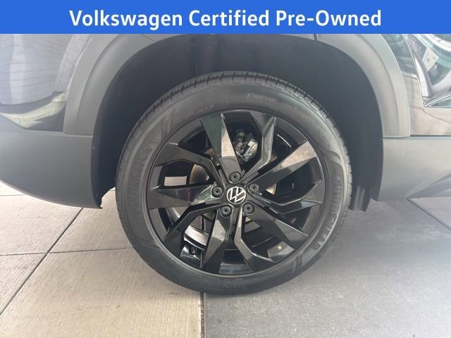 Certified 2023 Volkswagen Taos SE w/ Panoramic Sunroof Package image 15