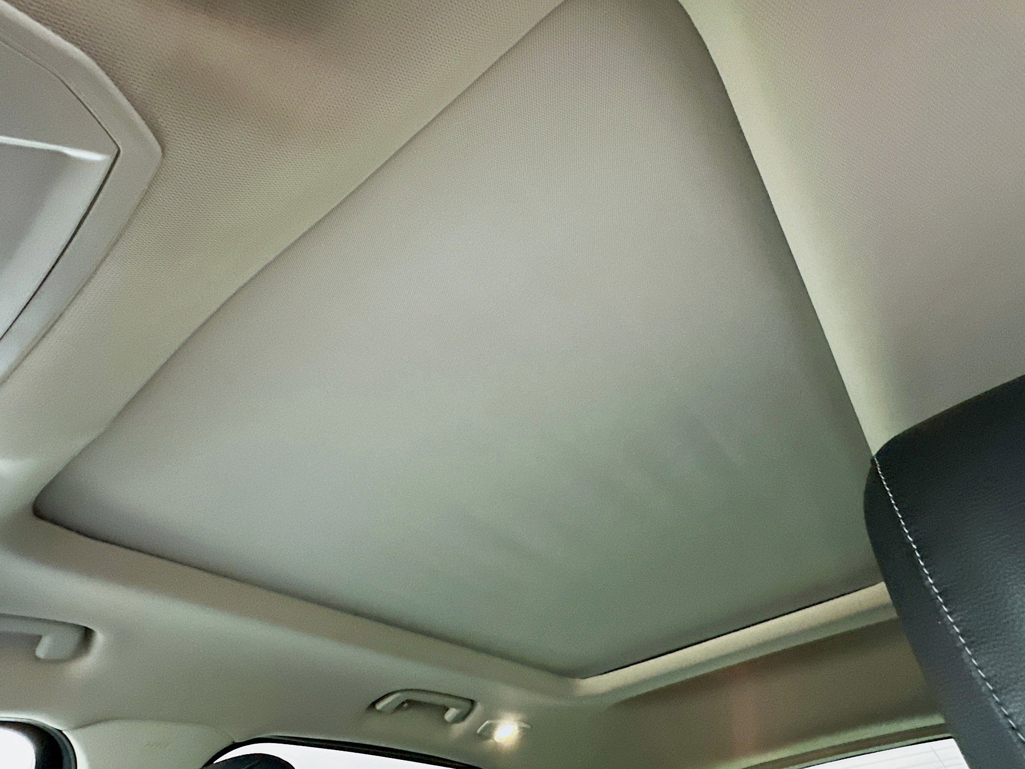 Used 2017 Ford Escape Titanium FWD image 26