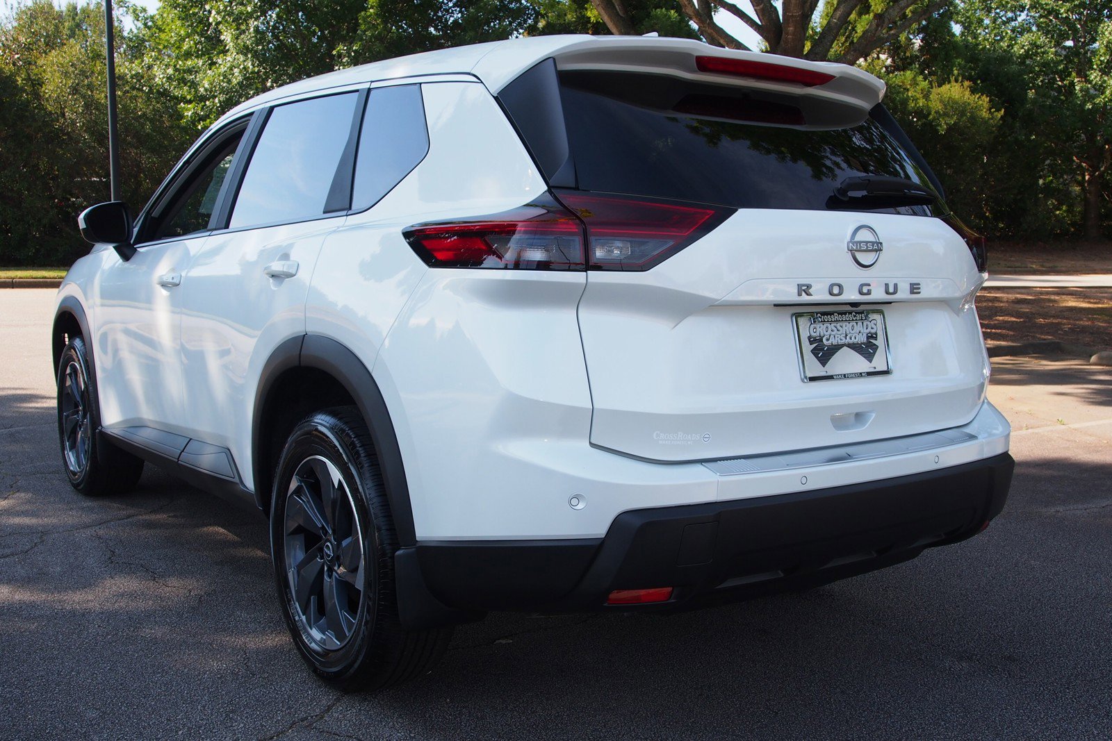 Used 2026 Nissan Rogue SV FWD image 5
