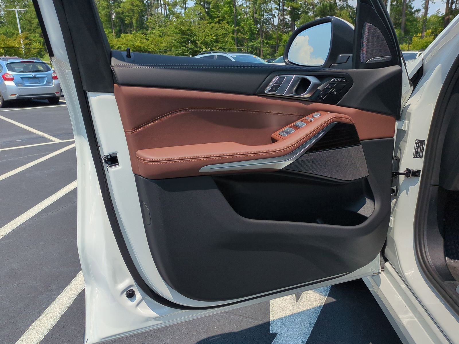 Used 2026 BMW X7 xDrive40i image 14