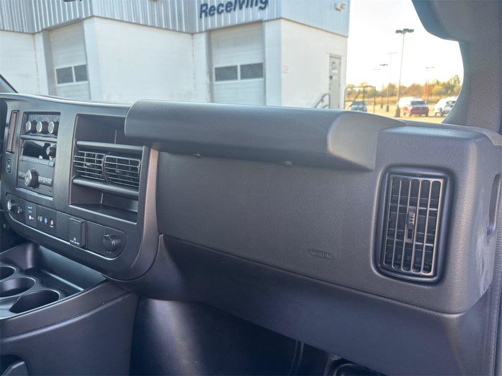 New 2025 Chevrolet Express 2500 w/ Driver Convenience Package RWD image 16