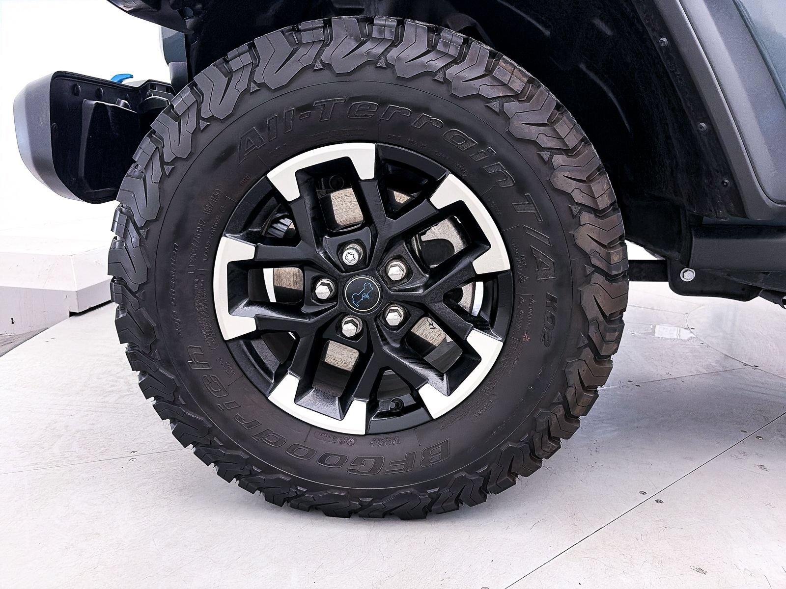 Used 2024 Jeep Wrangler Unlimited Rubicon 4xe AWD/4WD image 19