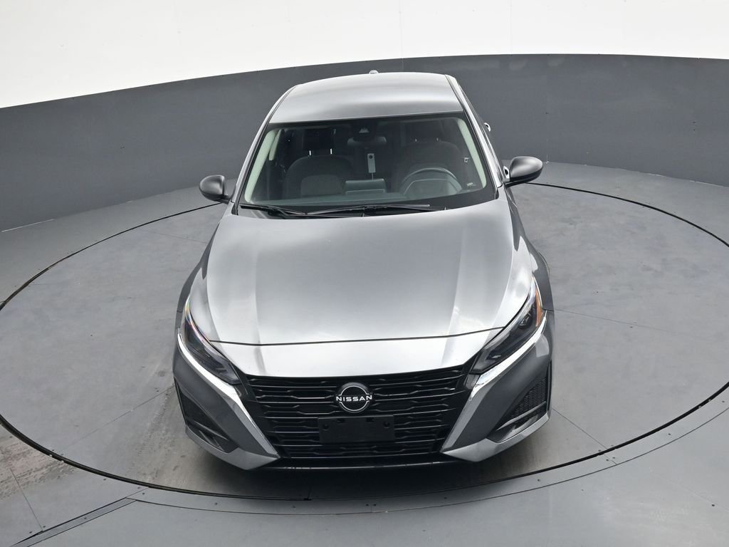 Used 2024 Nissan Altima 2.5 SV image 32