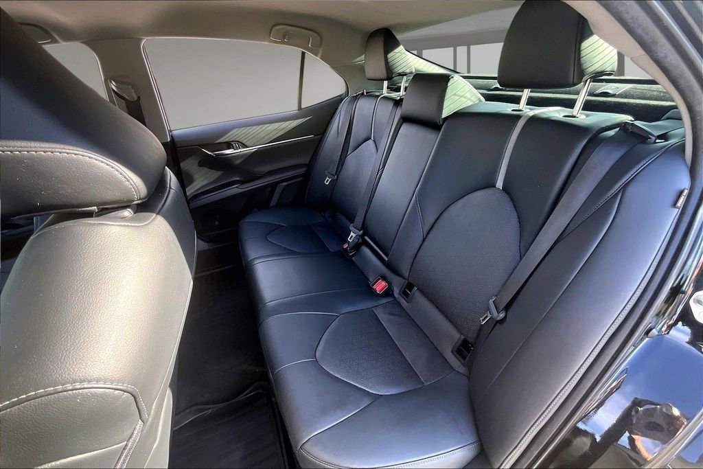 Used 2022 Toyota Camry XSE FWD image 22