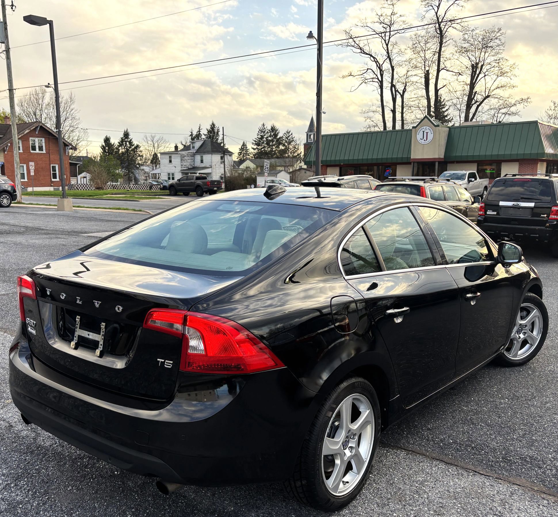 Used 2012 Volvo S60 T5 image 5