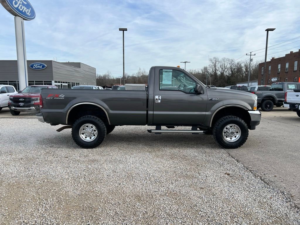 Used 2004 Ford F350 XLT image 9