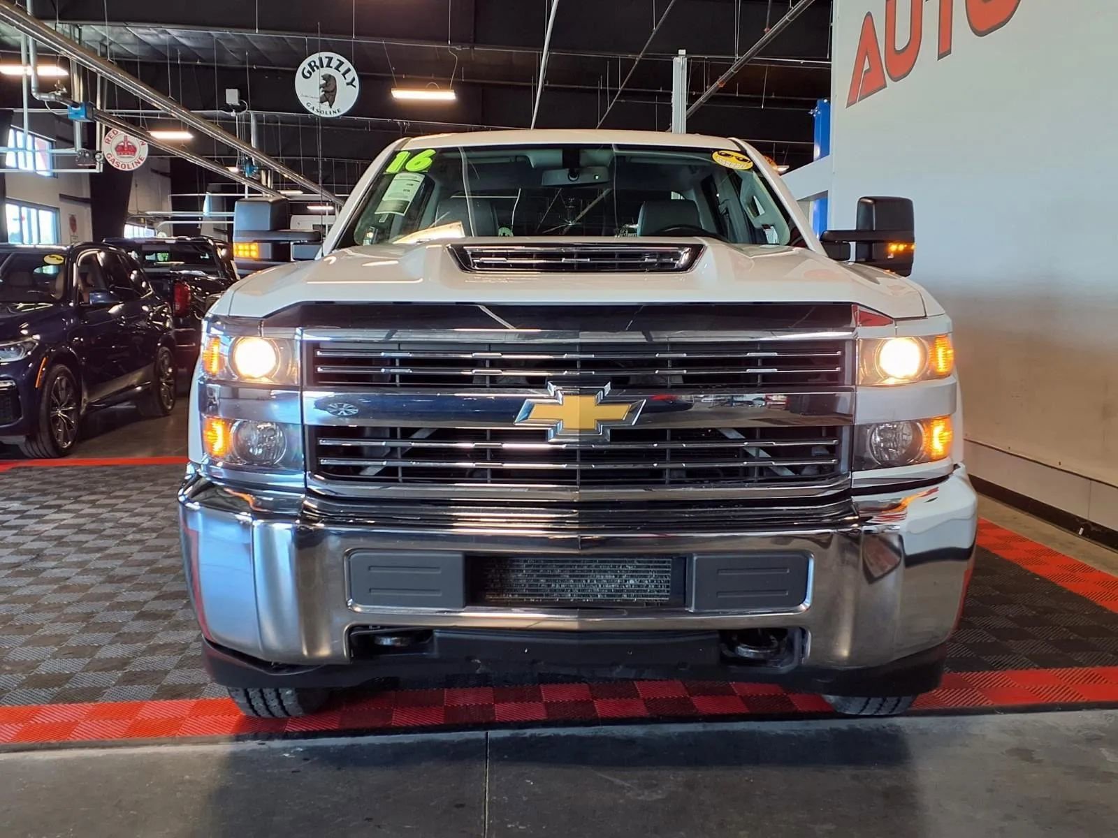Used 2018 Chevrolet Silverado 2500 W/T w/ WT Fleet Convenience Package AWD/4WD image 2