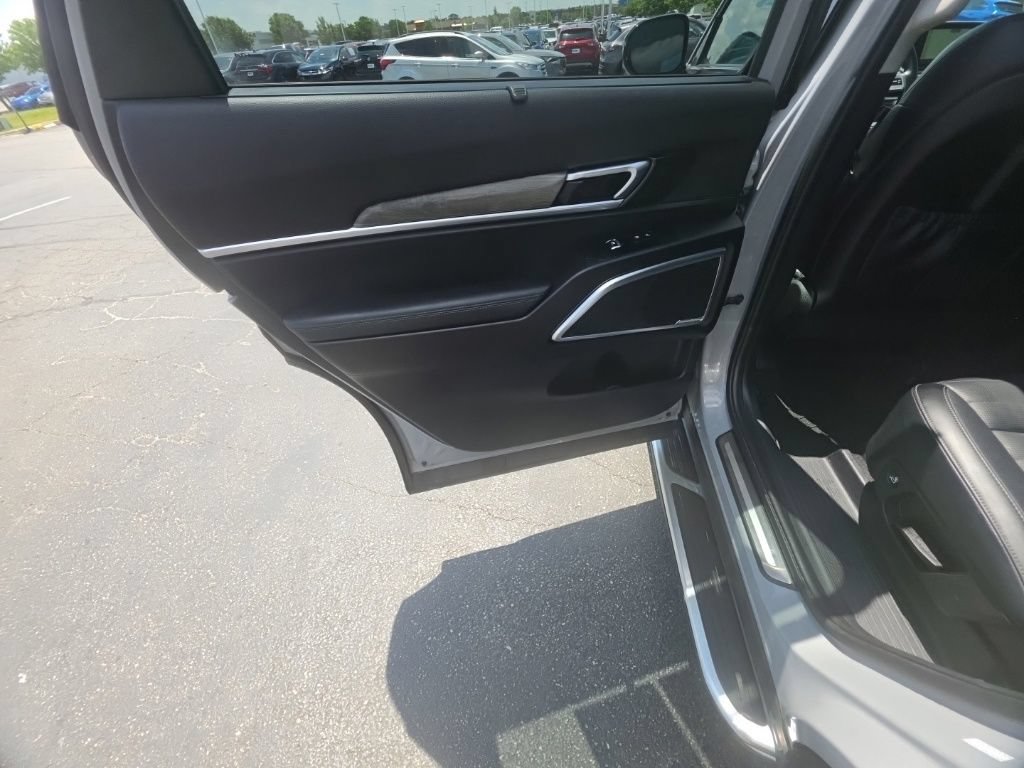 Used 2022 Kia Telluride SX w/ SX Prestige Package AWD/4WD image 25