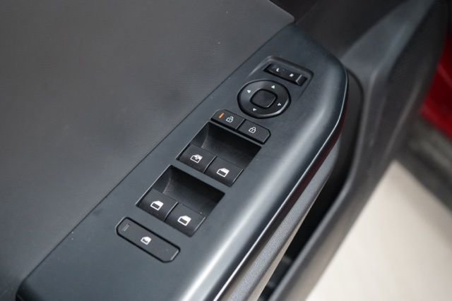 Used 2025 Kia K4 LXS image 20