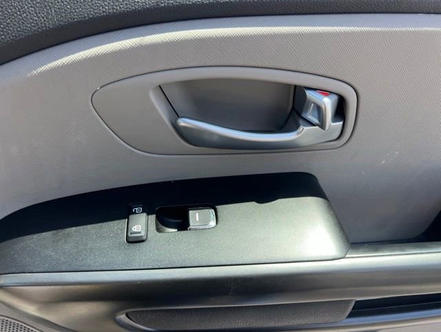 Used 2016 Kia Sedona LX w/ LX Convenience Package FWD image 30