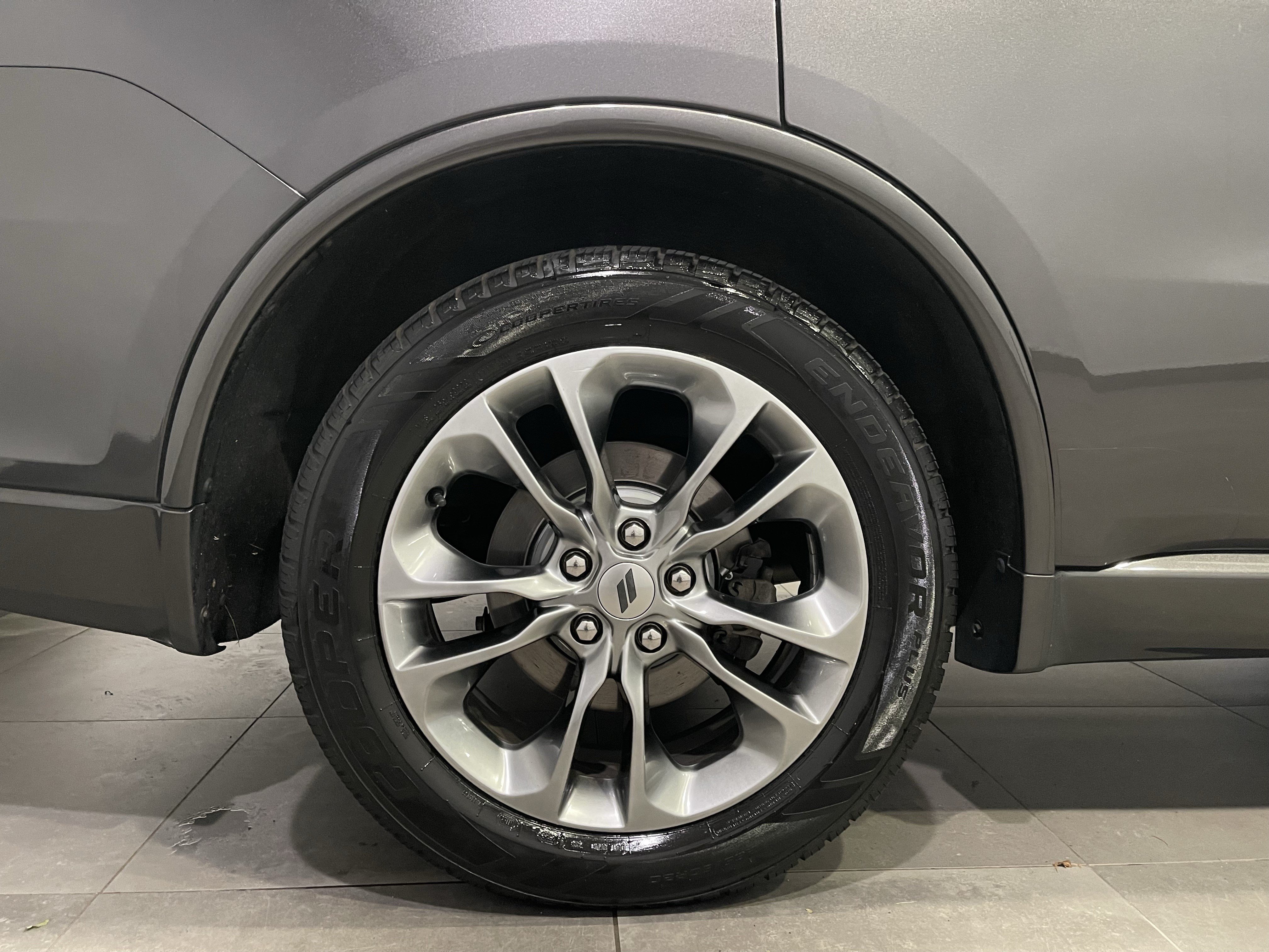 Used 2019 Dodge Durango R/T w/ Technology Group AWD/4WD image 9