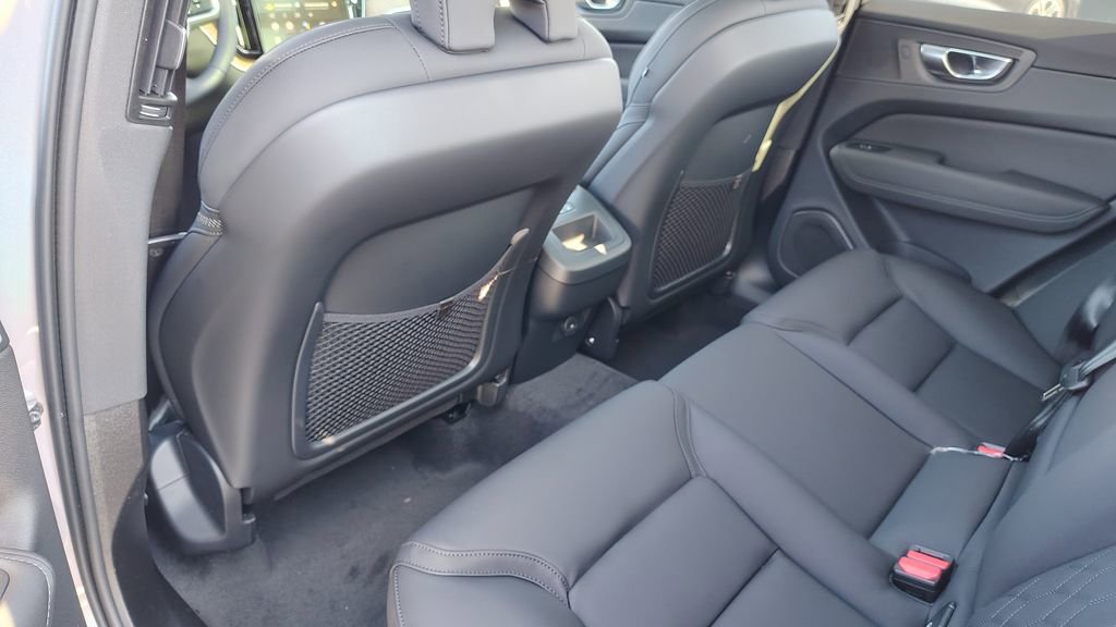 New 2026 Volvo XC60 B5 Plus w/ Protection Package Premier AWD/4WD image 27