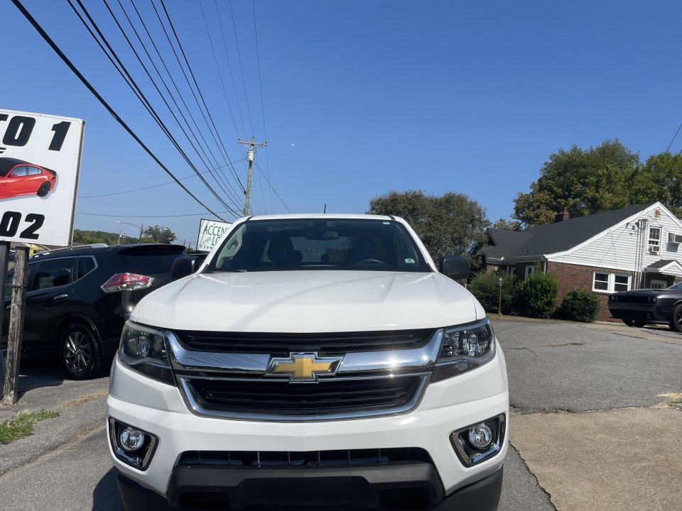 Used 2015 Chevrolet Colorado W/T RWD image 3