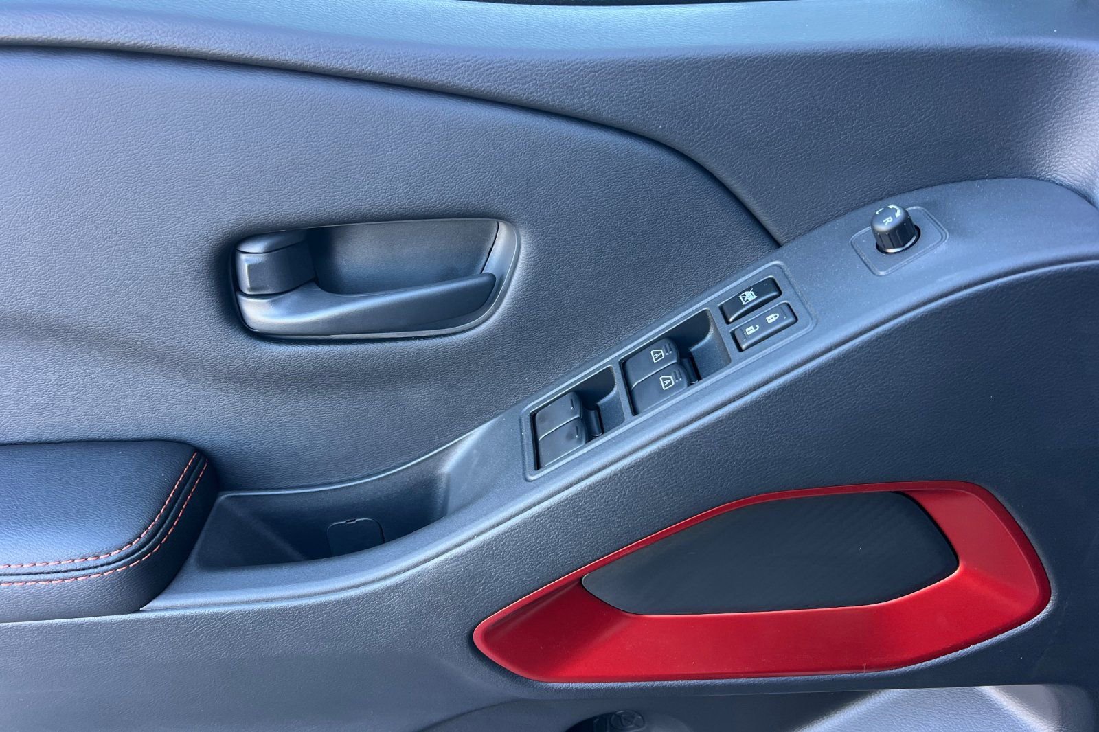 New 2026 Nissan Frontier PRO-4X w/ Pro-4x Convenience Package image 12