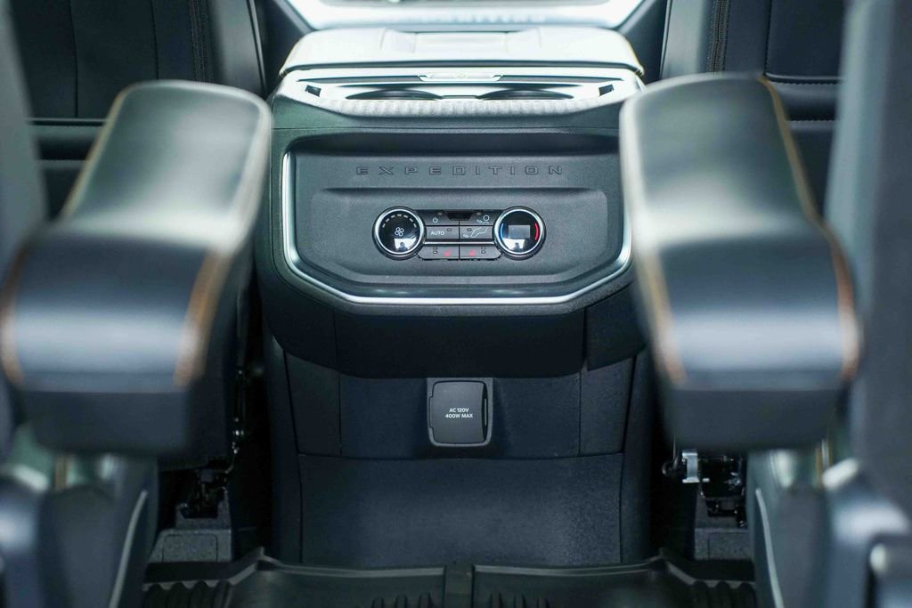 Used 2025 Ford Expedition Tremor image 15