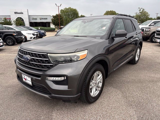 Used 2020 Ford Explorer XLT w/ Equipment Group 202A RWD image 3
