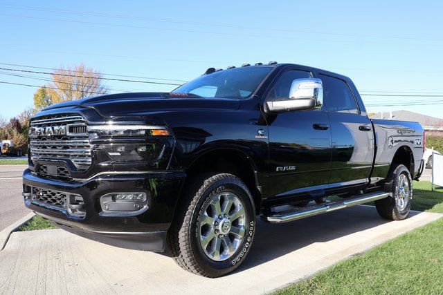 Used 2025 RAM 2500 Laramie w/ Sport Appearance Package image 8