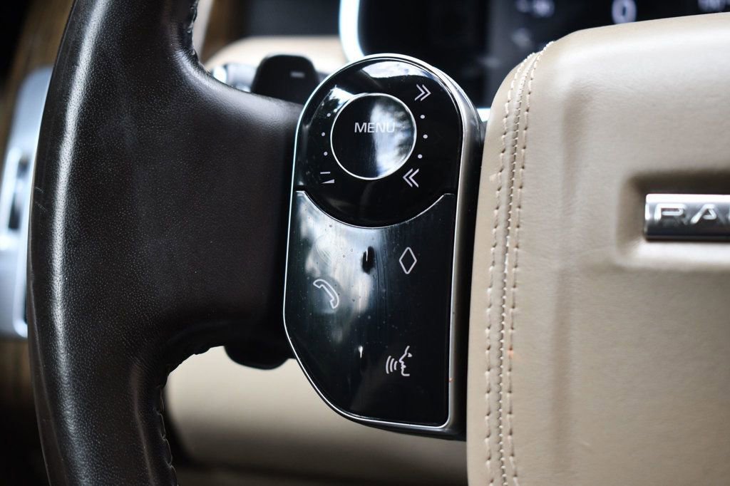 Used 2018 Land Rover Range Rover HSE image 30