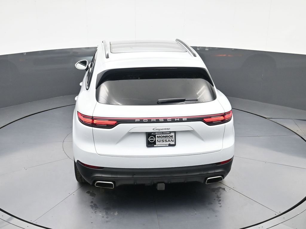Used 2023 Porsche Cayenne AWD/4WD image 29