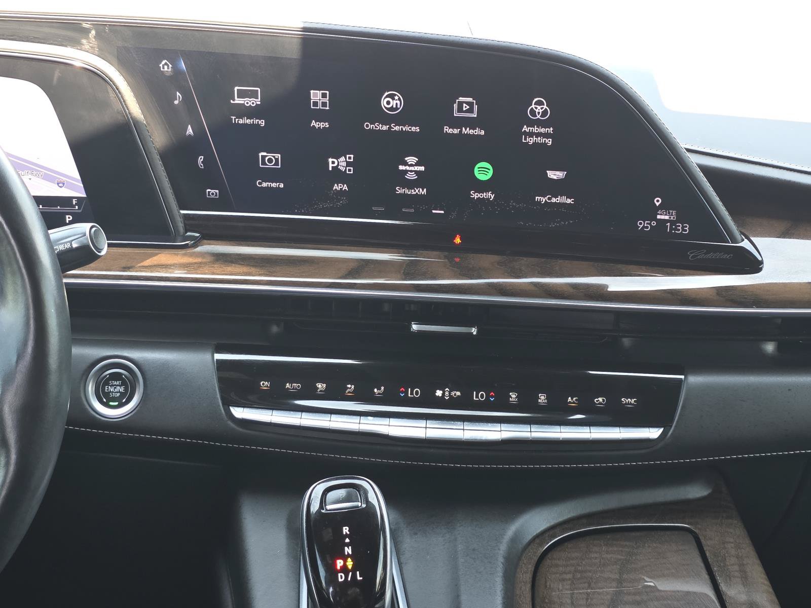 Used 2021 Cadillac Escalade Sport Platinum AWD/4WD image 16