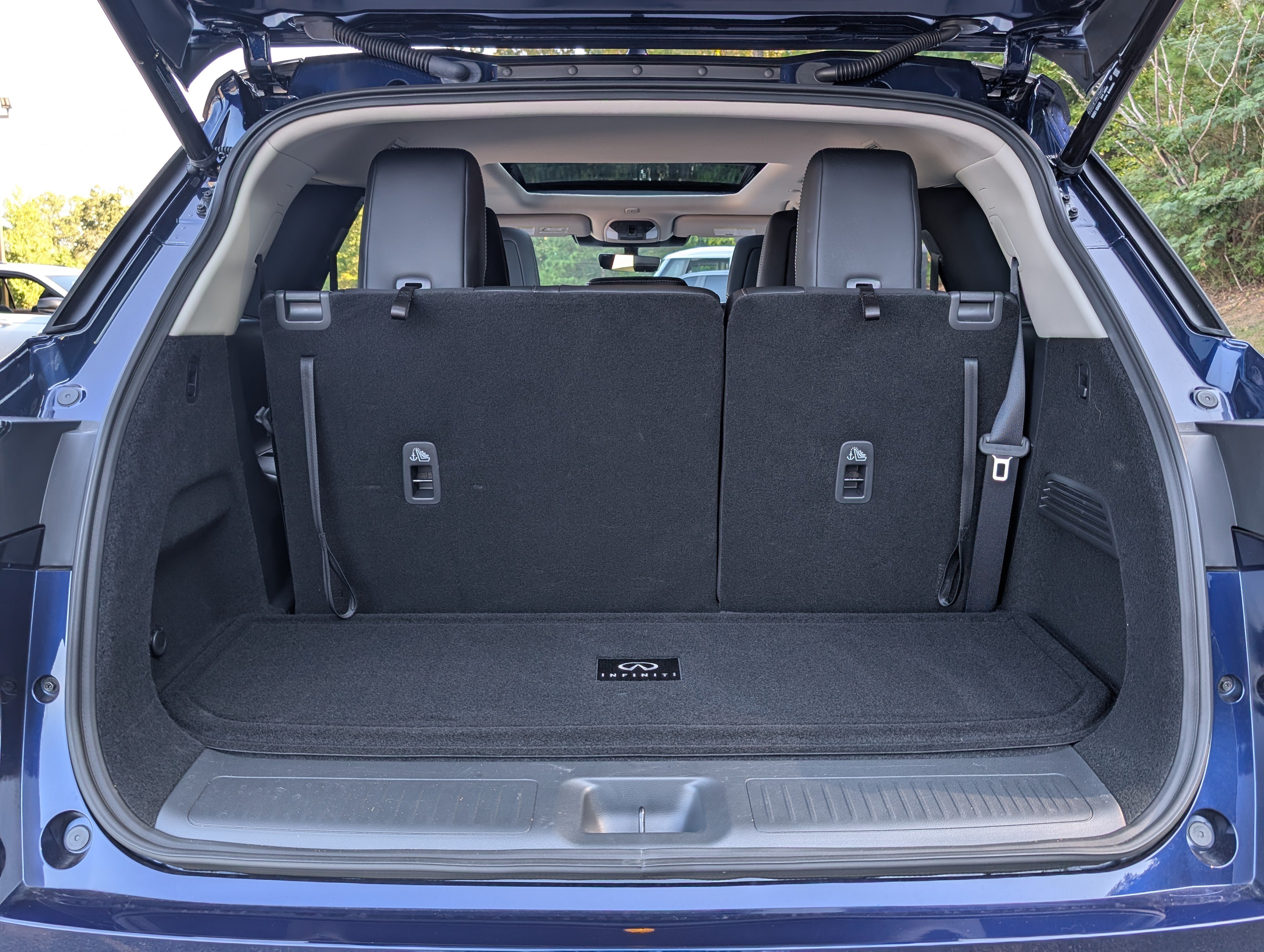 Used 2026 INFINITI QX60 Luxe w/ Family Package FWD image 20