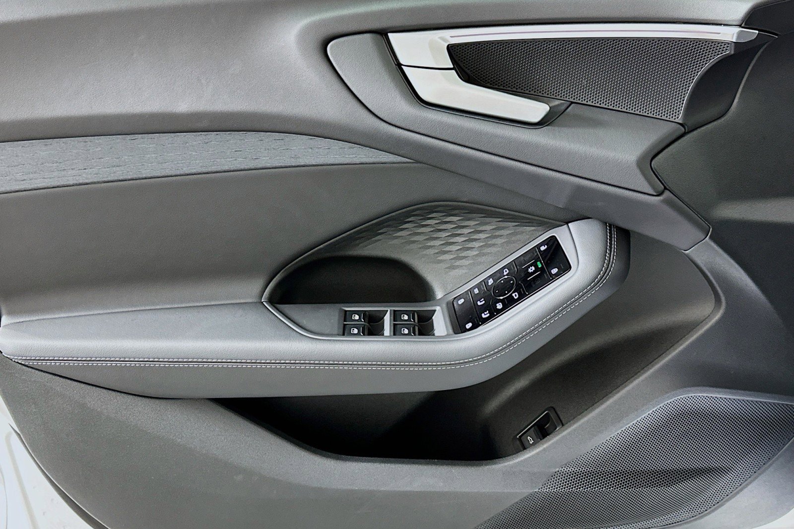 Used 2025 Audi A5 2.0T Premium w/ Convenience Package image 21